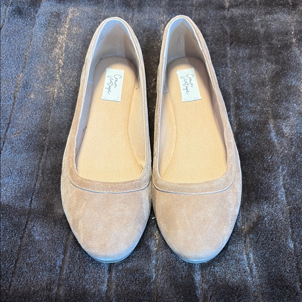 Crown Vintage Tan Flats Classic Slip-On Design
